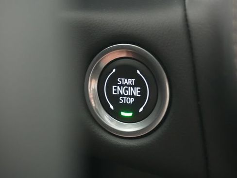 Used 2024 Chevrolet Tahoe High Country AWD/4WD image 18