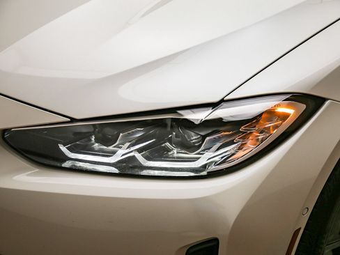 Used 2023 BMW i4 eDrive35 RWD image 8