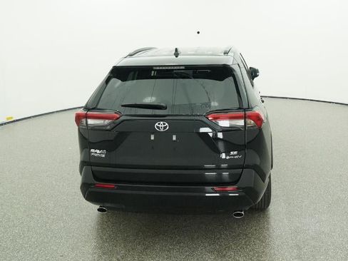 New 2025 Toyota RAV4 SE image 40