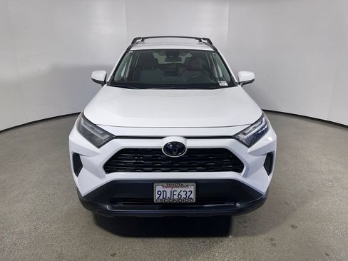 Certified 2022 Toyota RAV4 XLE FWD image 8