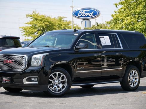 Used 2016 GMC Yukon XL Denali w/ Open Road Package AWD/4WD image 1