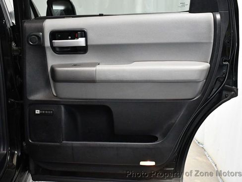 Used 2011 Toyota Sequoia Limited AWD/4WD image 19