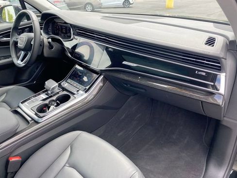 Used 2024 Audi Q7 2.0T Premium Plus AWD/4WD image 30