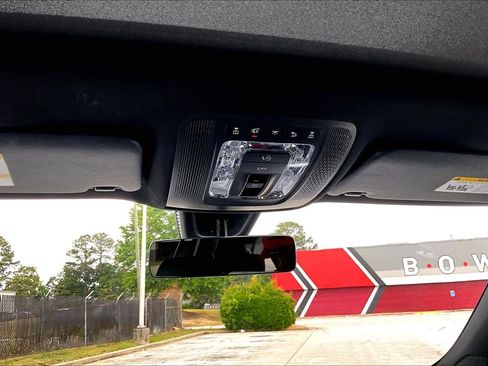 Used 2022 Mercedes-Benz GLB 250 image 35