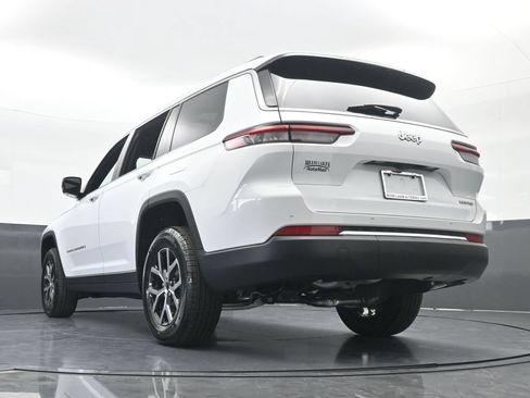 Used 2025 Jeep Grand Cherokee L Limited RWD image 55