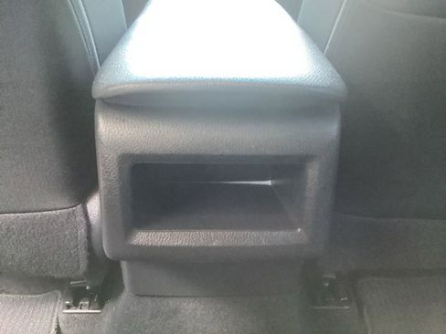 Used 2018 Toyota Camry LE w/ Convenience Package FWD image 37