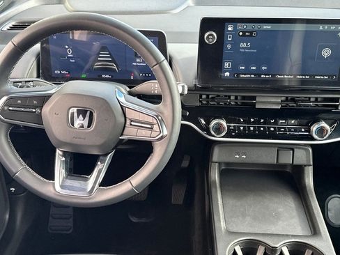 Certified 2025 Honda Prologue Touring image 27