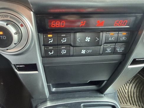 Used 2013 Toyota 4Runner Limited RWD image 16