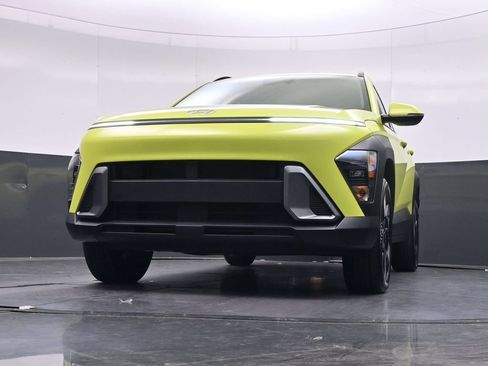 Used 2025 Hyundai Kona SEL AWD/4WD image 49