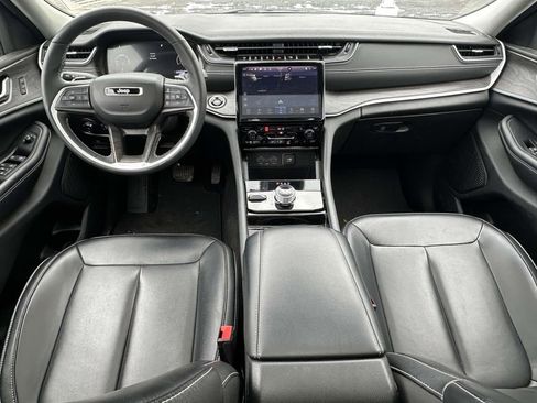 Used 2023 Jeep Grand Cherokee L Limited w/ Trailer Tow Group (B) image 15