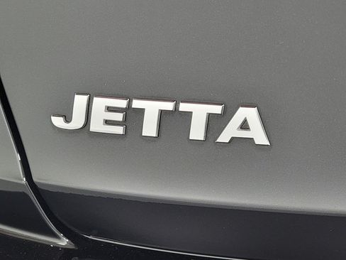 Used 2019 Volkswagen Jetta R-Line FWD image 10