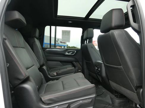 Certified 2023 Chevrolet Suburban RST w/ Luxury Package AWD/4WD image 16