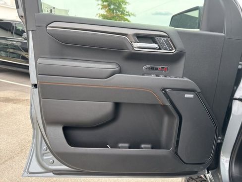 New 2026 GMC Sierra 1500 AT4 w/ AT4 Premium Package AWD/4WD image 11