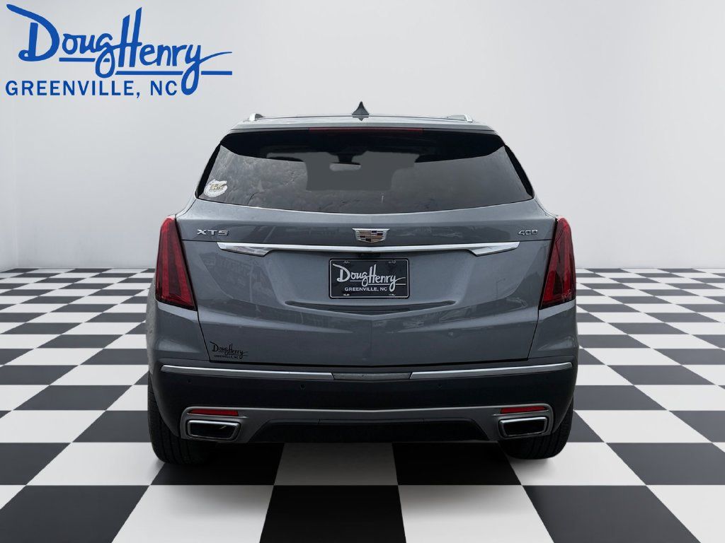 Used 2021 Cadillac XT5 Premium Luxury FWD image 4