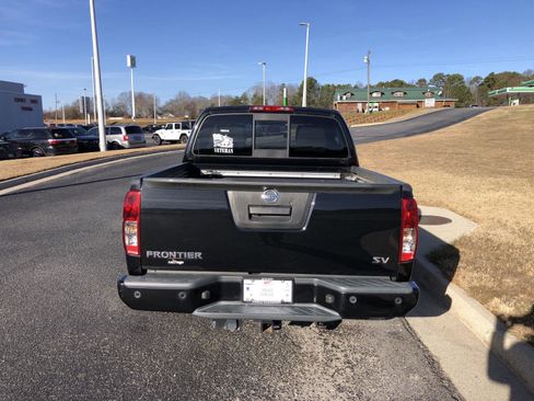 Used 2021 Nissan Frontier SV image 4