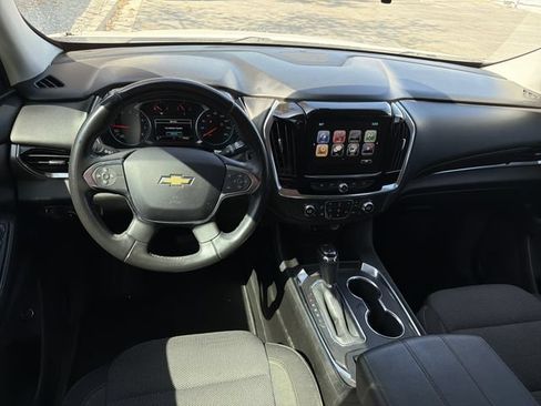 Used 2019 Chevrolet Traverse LT FWD image 8