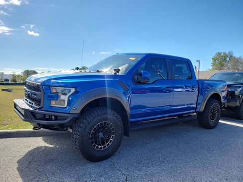 Used 2018 Ford F150 Raptor w/ Equipment Group 802A Luxury image 26