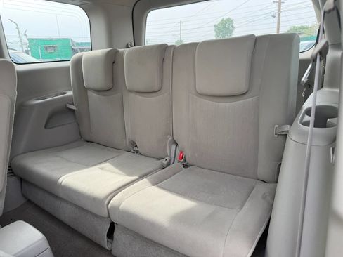Used 2016 Nissan Quest SV FWD image 13