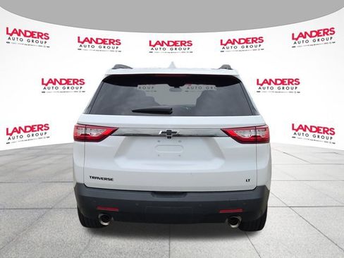 Used 2020 Chevrolet Traverse LT FWD image 4