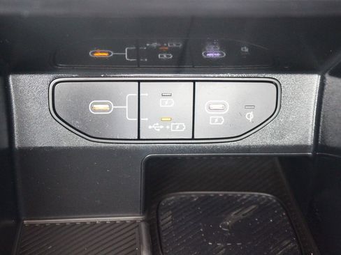 Certified 2024 Kia Sorento SX Prestige image 39