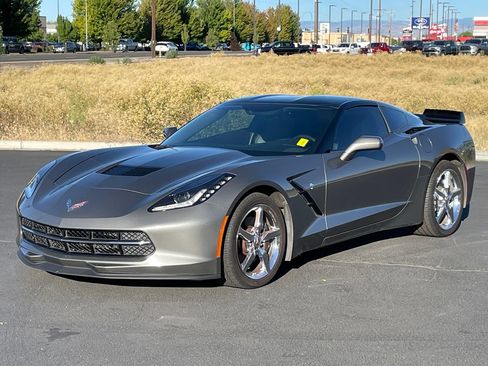 Used 2015 Chevrolet Corvette Stingray Coupe RWD image 7