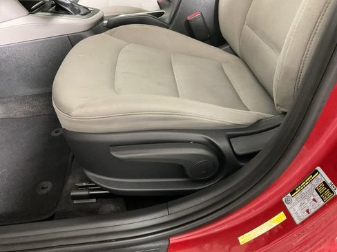 Used 2018 Hyundai Elantra SEL FWD image 19