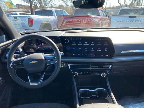 New 2026 Chevrolet Traverse LT w/ Driver Confidence Package image 11