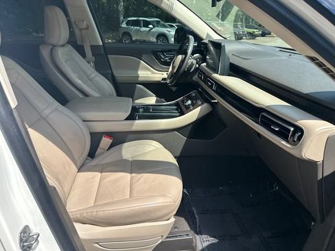 Used 2021 Lincoln Aviator Reserve w/ Equipment Group 201A AWD/4WD image 15