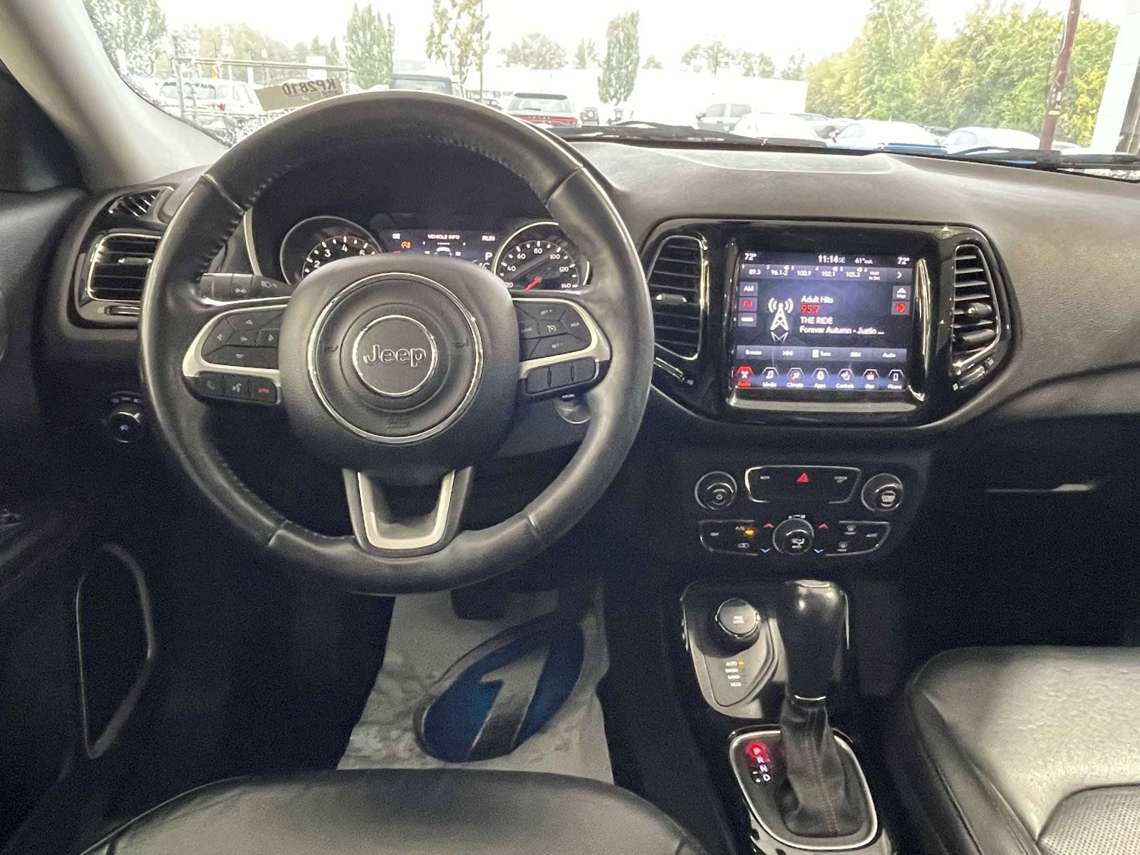 Certified 2017 Jeep Compass Limited w/ Navigation Group AWD/4WD image 13