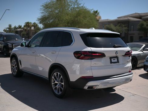 Used 2025 BMW X5 xDrive40i AWD/4WD image 4