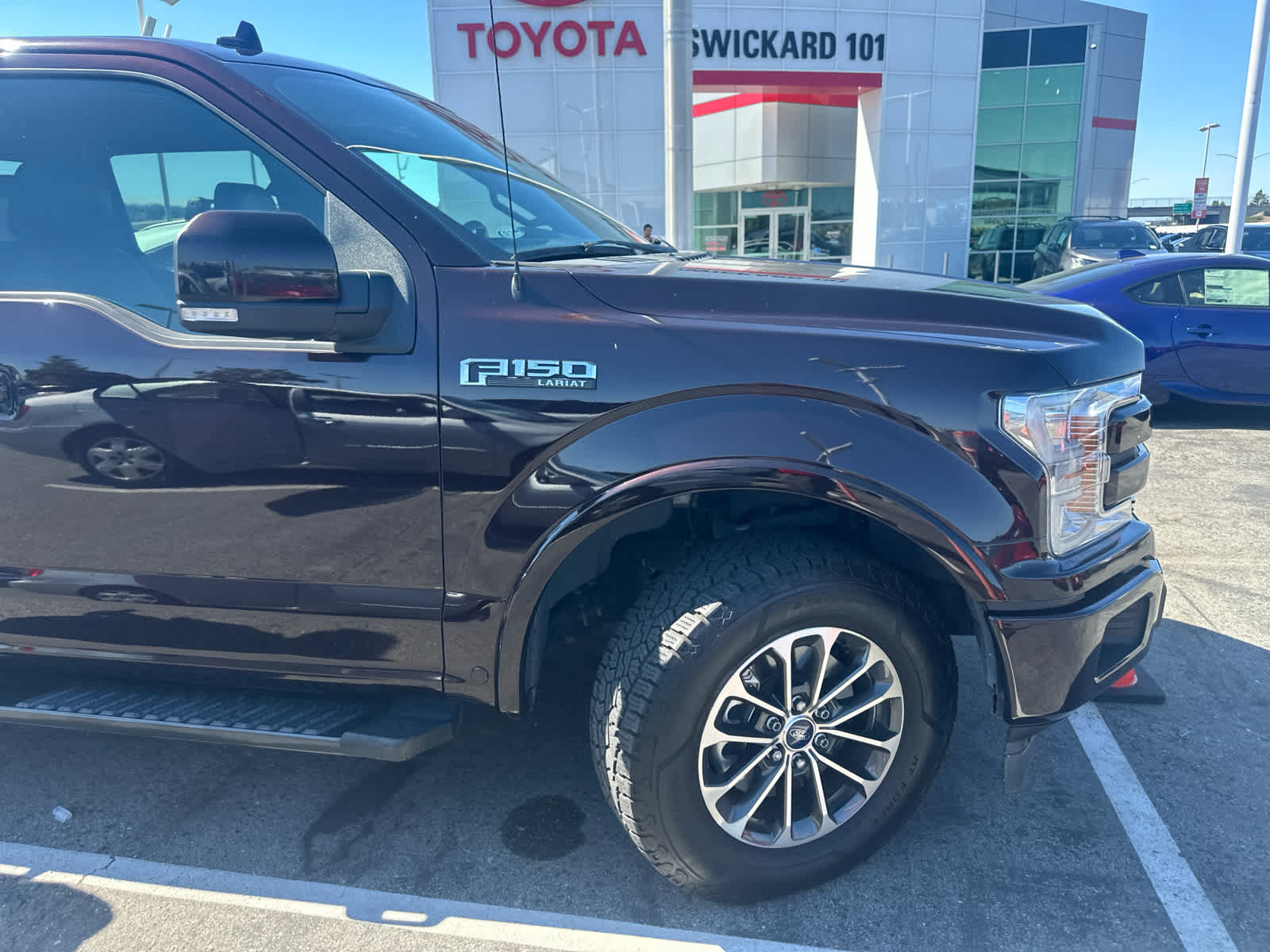 Used 2018 Ford F150 Lariat w/ Equipment Group 502A Luxury AWD/4WD image 7