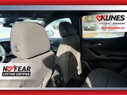 Used 2025 Chevrolet Equinox LT image 21