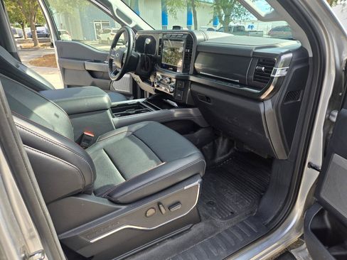 Used 2024 Ford F550 4x4 Crew Cab Super Duty image 24