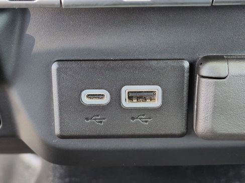 Used 2024 GMC Sierra 3500 Pro AWD/4WD image 20