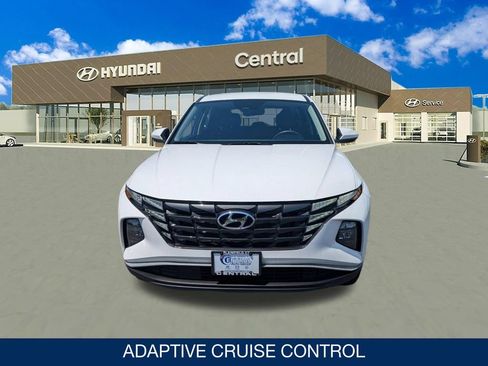 Certified 2023 Hyundai Tucson SE AWD/4WD image 2