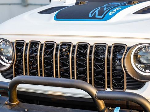 Used 2023 Jeep Wrangler Unlimited Rubicon 4xe image 6