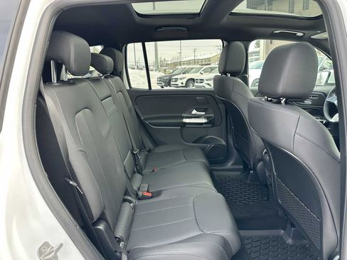 New 2026 Mercedes-Benz GLB 250 4MATIC image 12