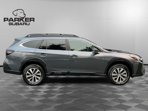 Certified 2023 Subaru Outback Premium AWD/4WD image 6