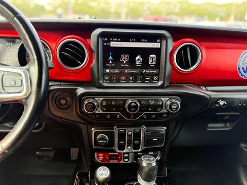 Used 2021 Jeep Wrangler Unlimited Rubicon AWD/4WD image 22