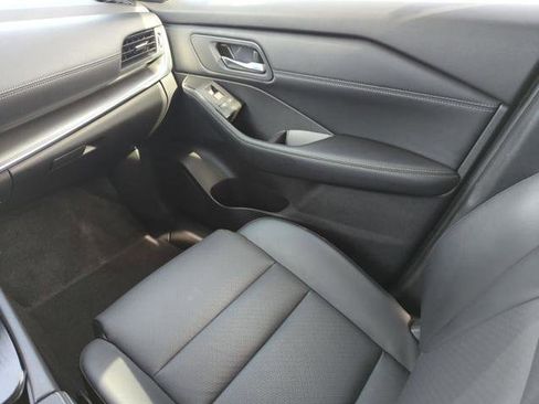 Certified 2025 Nissan Rogue SV w/ SV Premium Package image 29