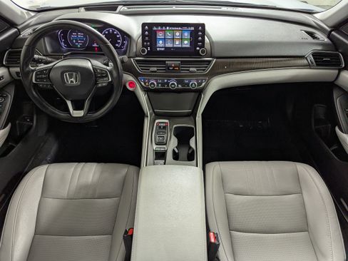 Used 2020 Honda Accord Touring image 10