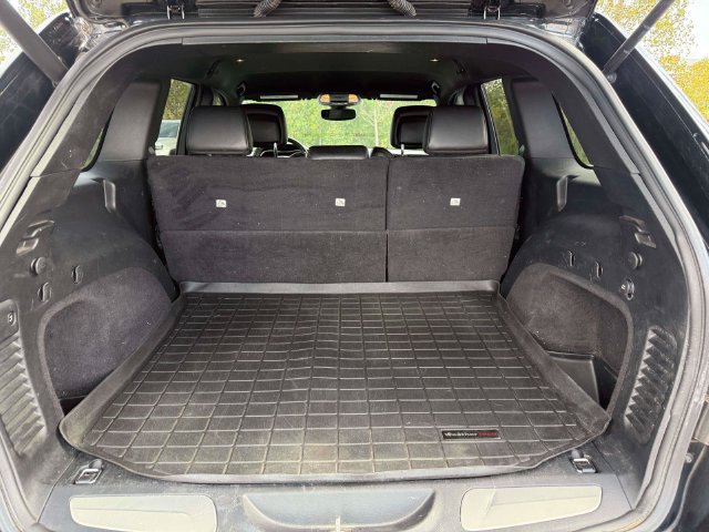 Used 2019 Jeep Grand Cherokee Limited AWD/4WD image 12