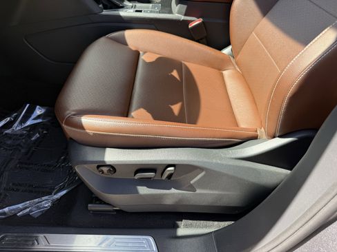 Used 2023 Volkswagen Atlas SE image 29