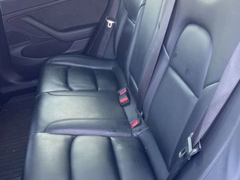 Used 2020 Tesla Model 3 Long Range image 10