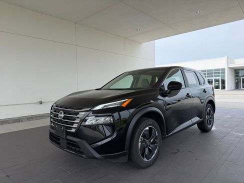 Used 2024 Nissan Rogue SV AWD/4WD image 1