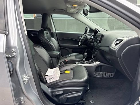 Used 2020 Jeep Compass Latitude AWD/4WD image 10