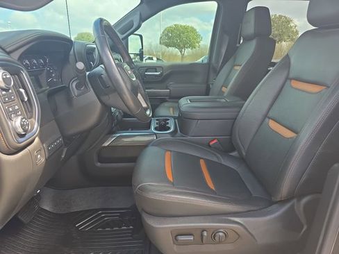 Used 2022 GMC Sierra 3500 AT4 image 15