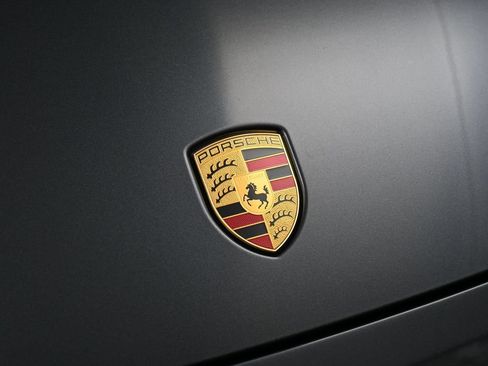 Used 2023 Porsche Panamera 4 Platinum Edition AWD/4WD image 13