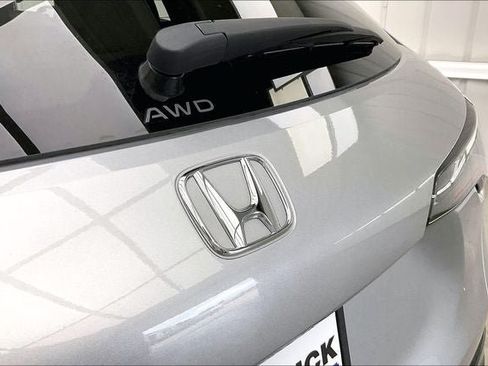 Certified 2025 Honda HR-V EX-L image 32