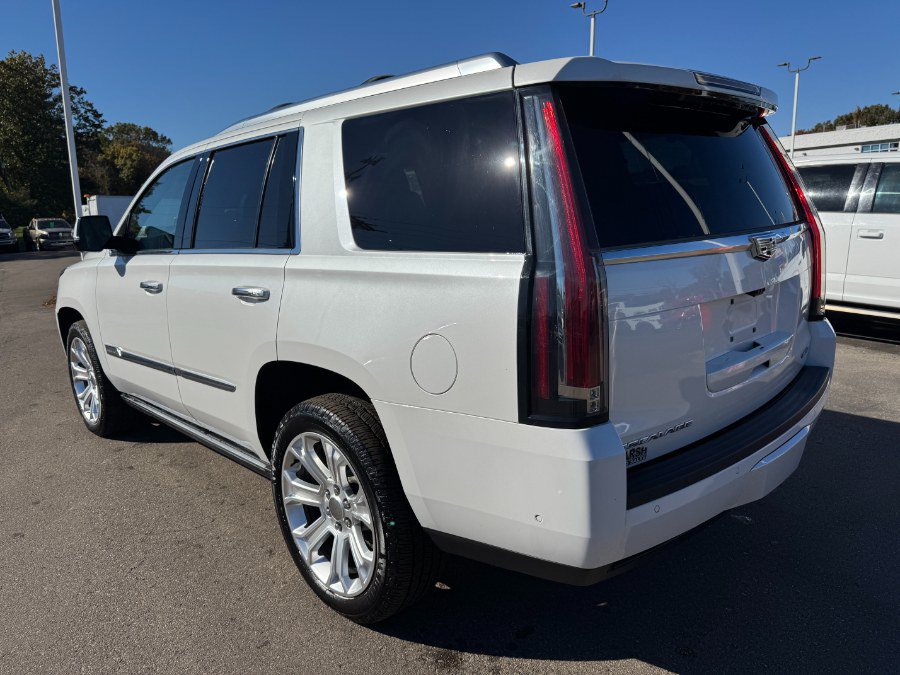 Used 2017 Cadillac Escalade Premium Luxury AWD/4WD image 3